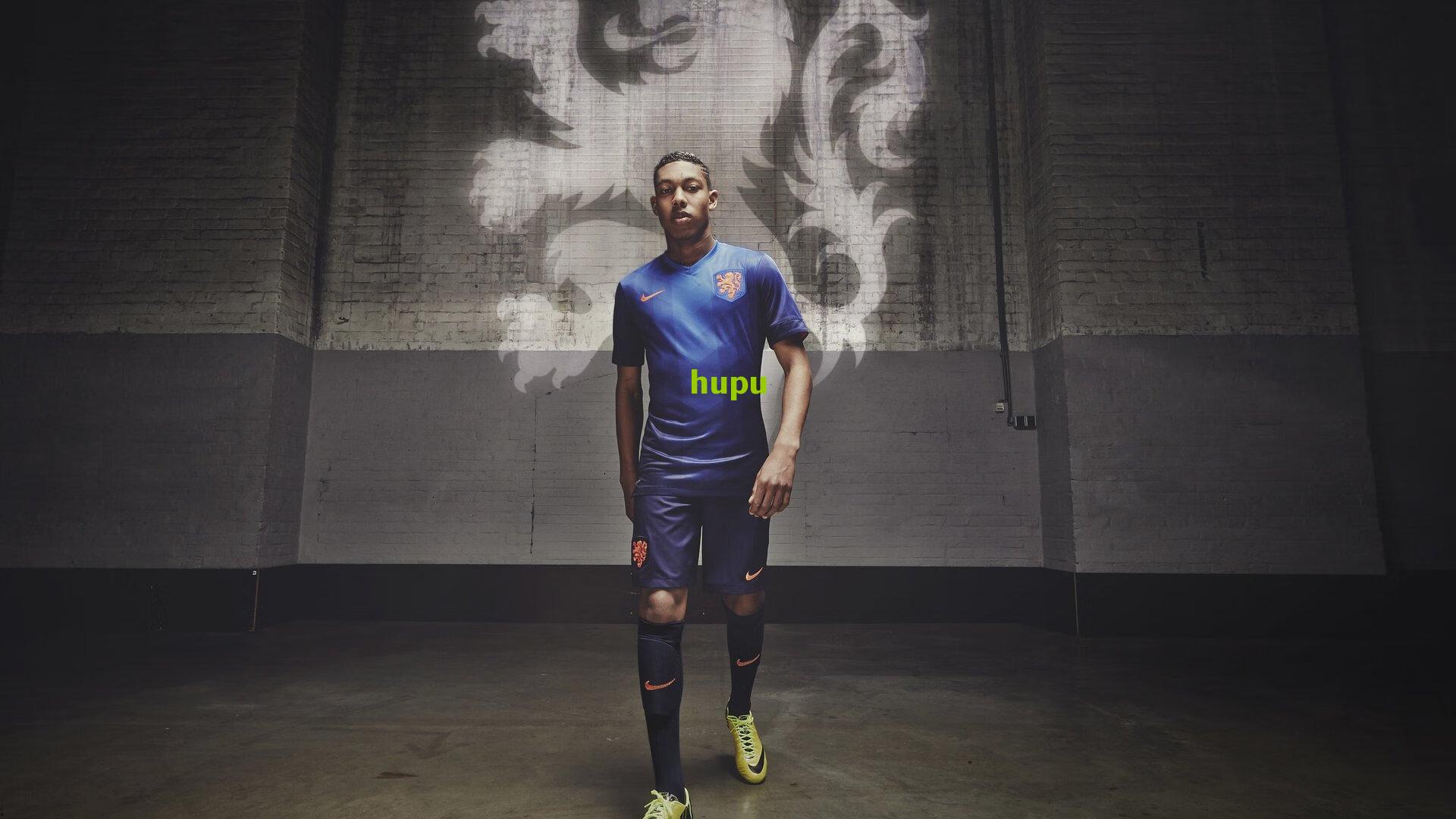 中国女重世界杯团体摘银 奥运资格近在眼前