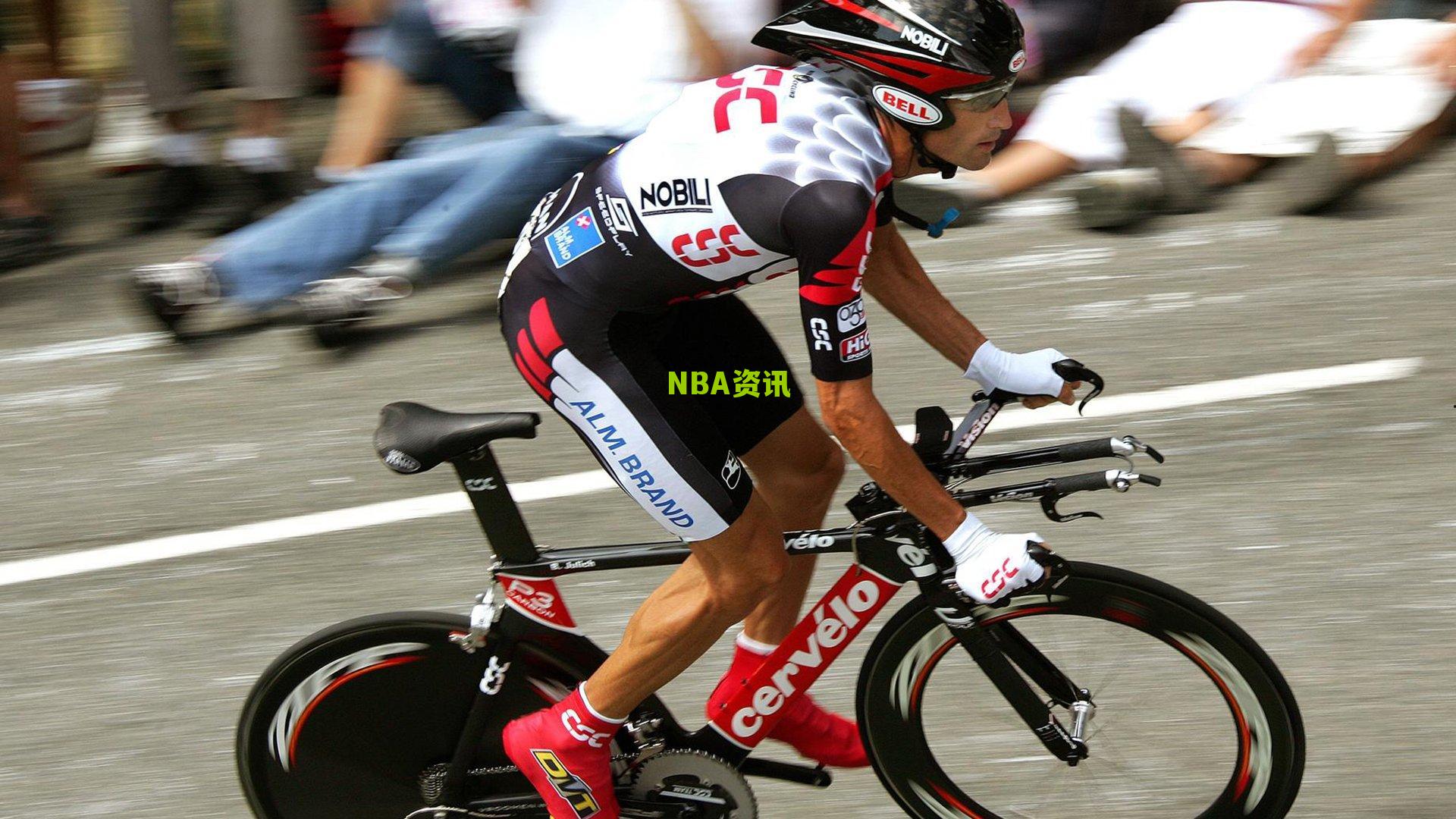 字母哥狂暴演出比肩上古神兽 连续30+三双复制张伯伦史诗级纪录