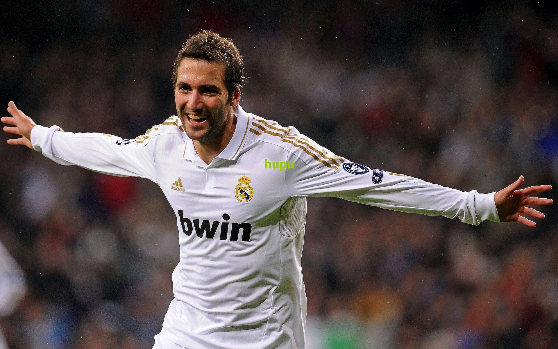 英超巅峰对决前瞻，枪手主场强势出击，红魔客场恐难造冷